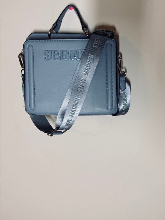 Steve Madden Bevelyn Convertible Crossbody Bag - Picture 4 of 8